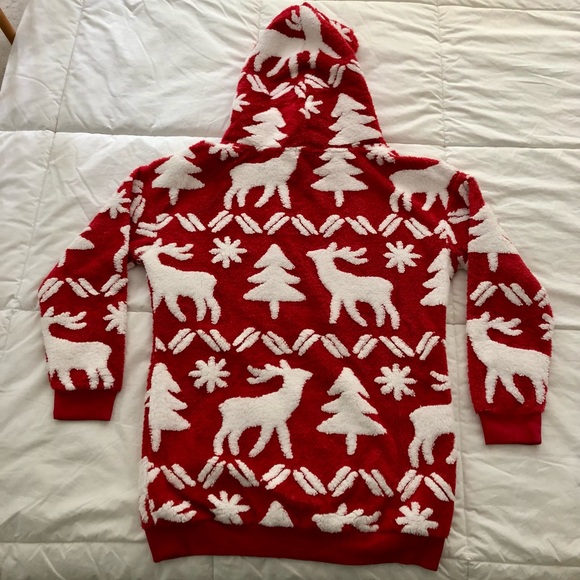 Vera Bradley Women’s Holiday Fleece Hoodie - Picture 4 of 7